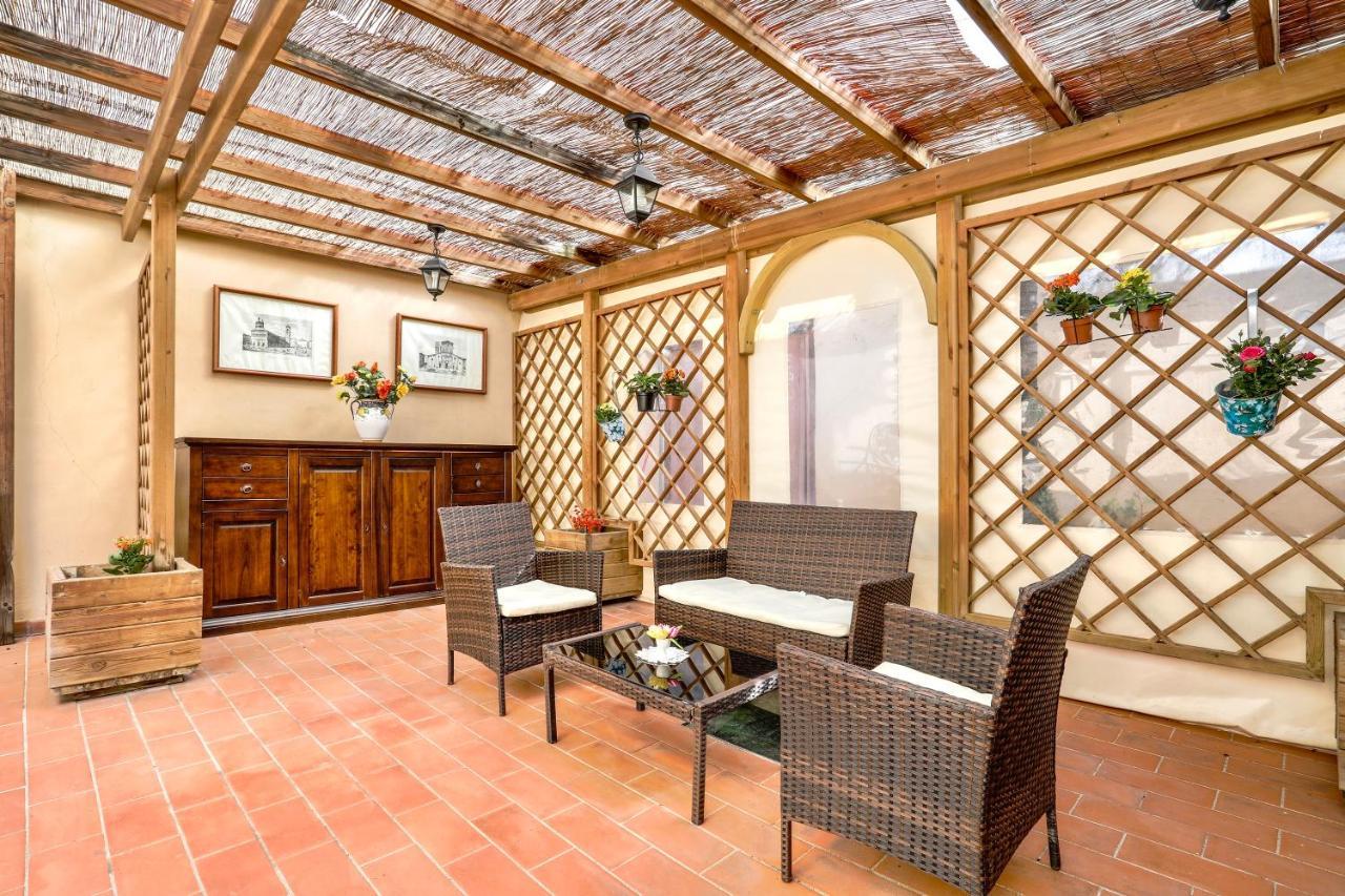 Antica Residenza Santa Chiara -City Center Lucca Eksteriør bilde