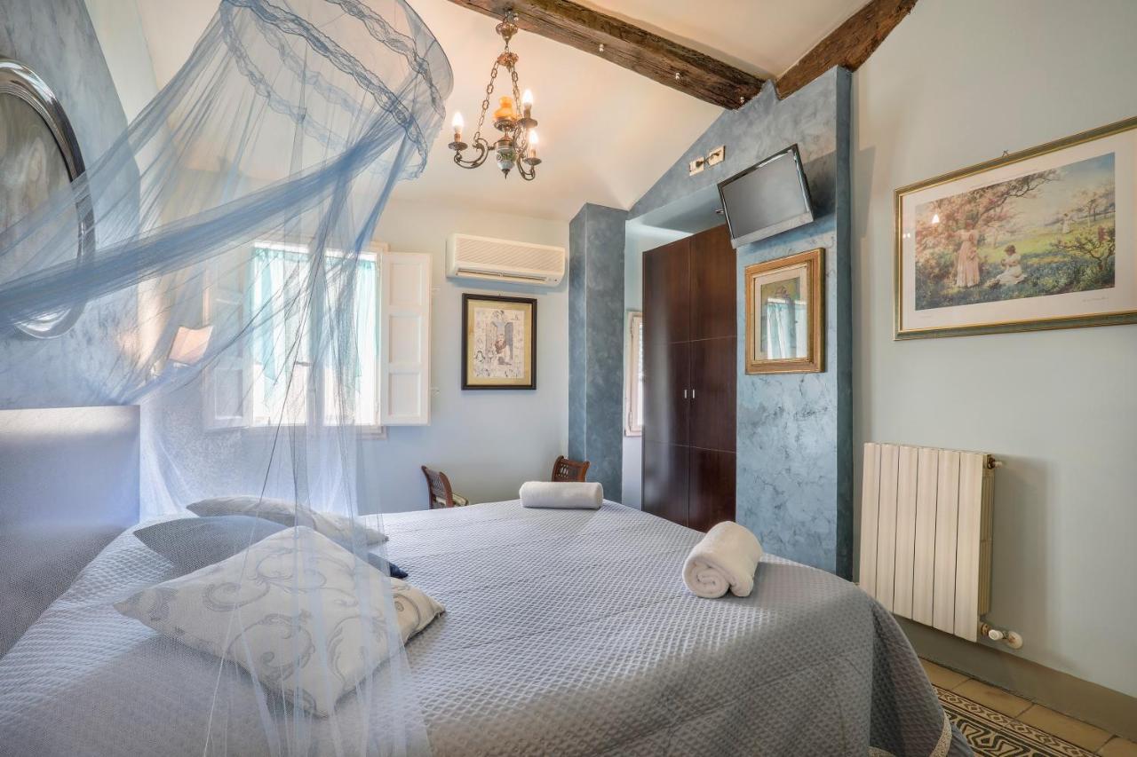 Antica Residenza Santa Chiara -City Center Lucca Eksteriør bilde