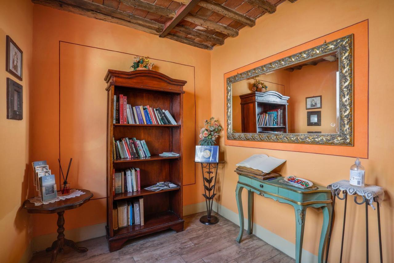 Antica Residenza Santa Chiara -City Center Lucca Eksteriør bilde