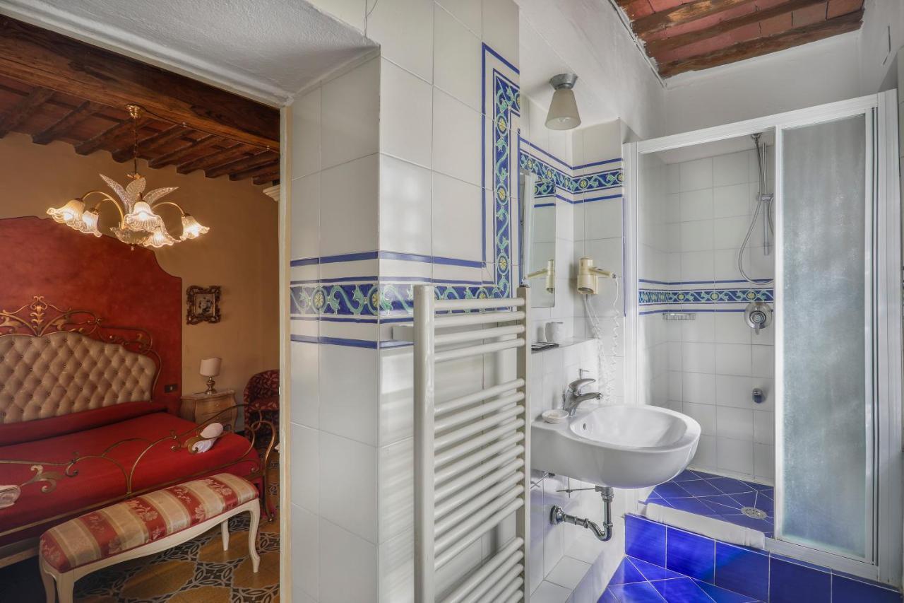 Antica Residenza Santa Chiara -City Center Lucca Eksteriør bilde