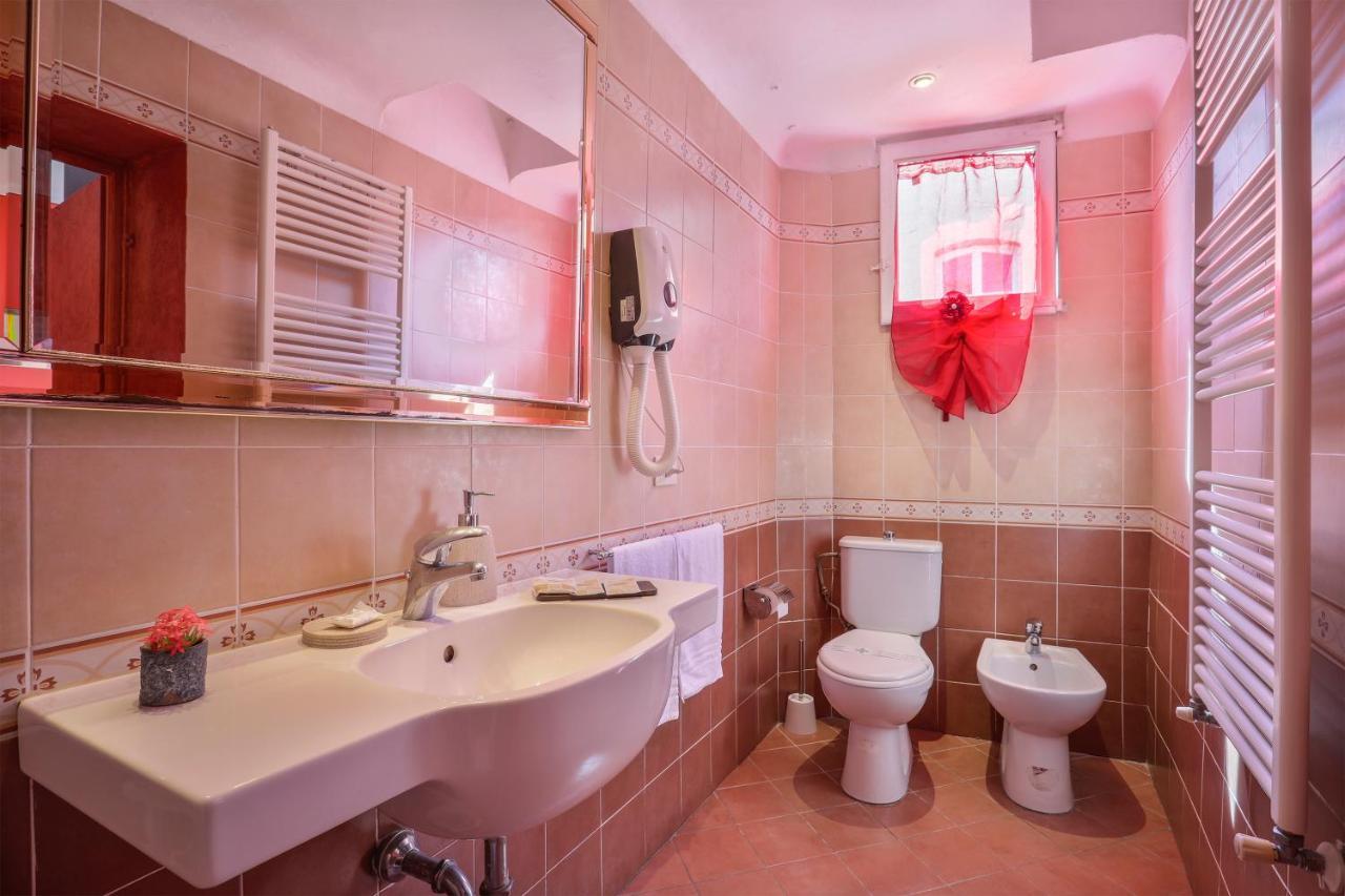 Antica Residenza Santa Chiara -City Center Lucca Eksteriør bilde