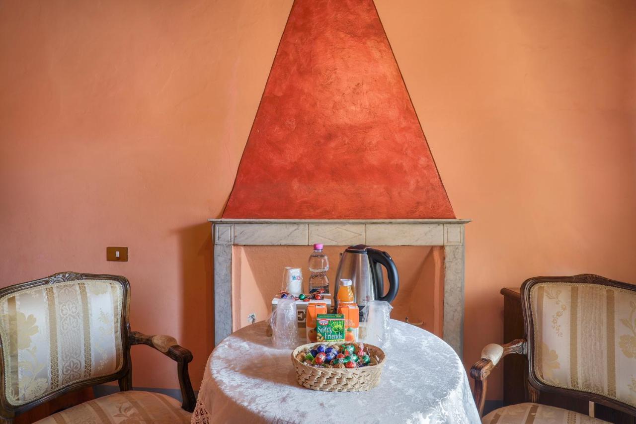 Antica Residenza Santa Chiara -City Center Hotell Lucca Eksteriør bilde