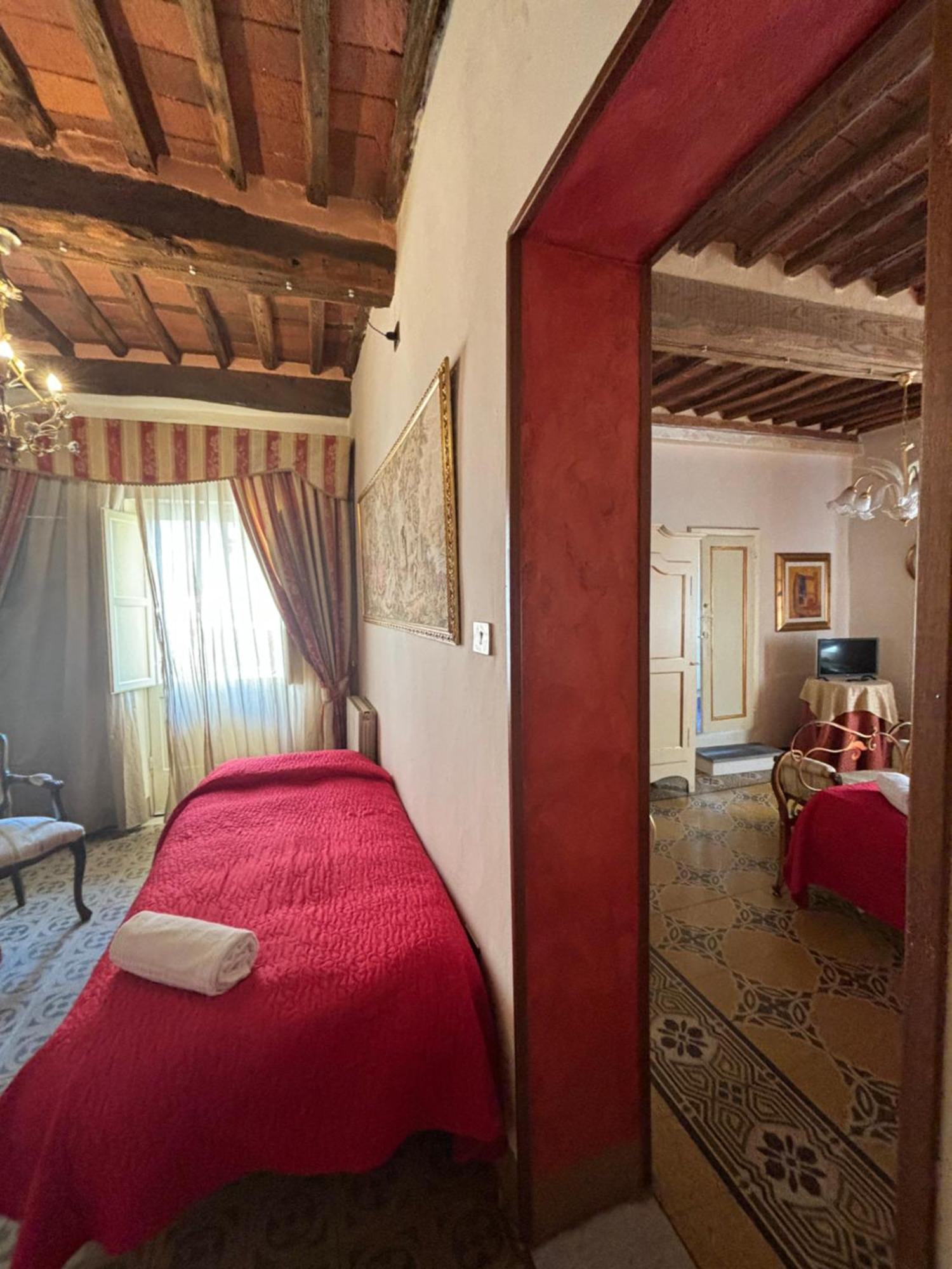 Antica Residenza Santa Chiara -City Center Lucca Eksteriør bilde