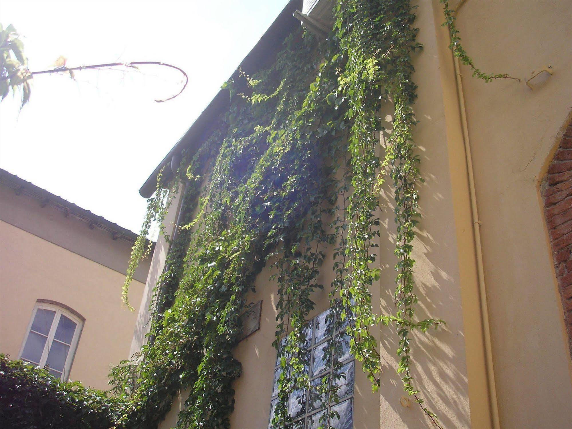 Antica Residenza Santa Chiara -City Center Lucca Eksteriør bilde